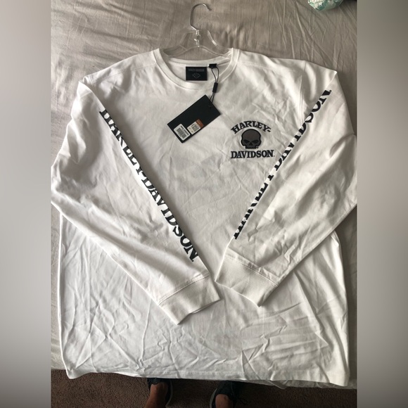 Brand new, never worn Harley Davidson long sleeve. - Picture 3 of 6